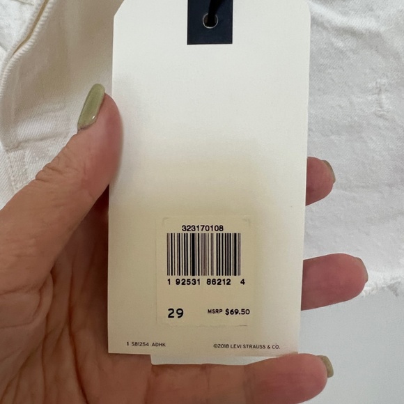 Levi's 501 White Cut-Off Jean Shorts Size 29 - Picture 3 of 6